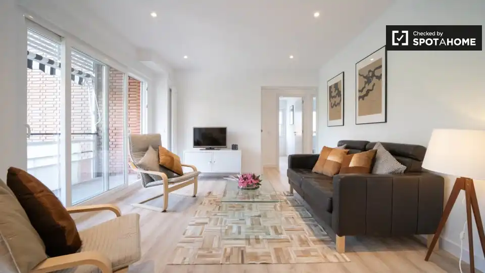 Flat with terrace to rent in Chamartín, imagen 5