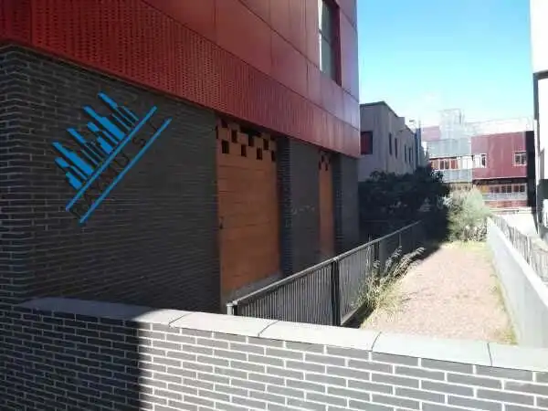 Vista exterior de Garatge en venda en Madrid