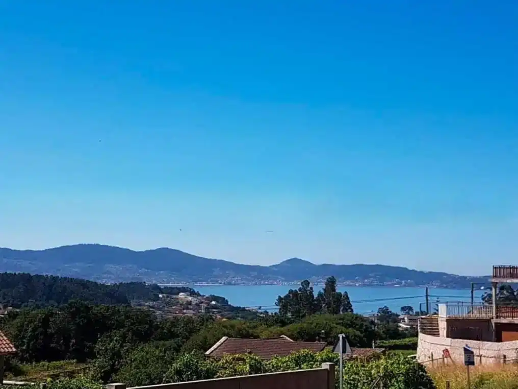 Vista exterior de Casa o chalet en venta en Sanxenxo con Piscina y Balcón
