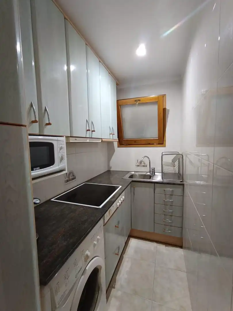 Cocina de Apartamento en venta en Castell d'Aro, Platja d'Aro i s'Agaró con Aire acondicionado, Calefacción y Terraza