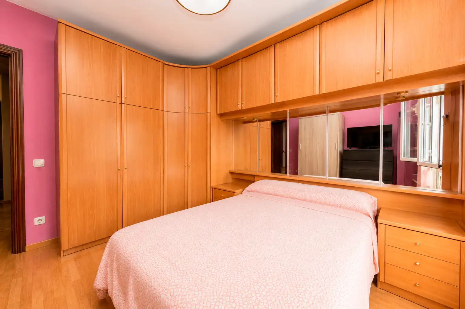 Dormitori de Pis en venda en Barcelona amb Aire condicionat, Parquet i Balcó