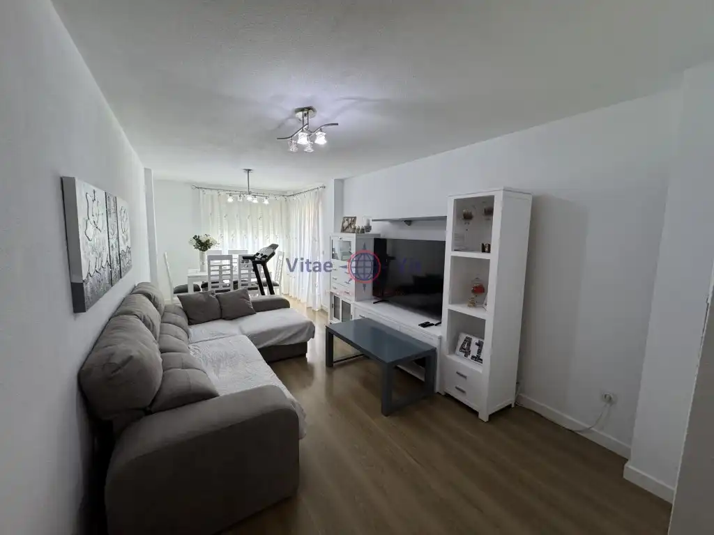 Sala de estar de Piso en venta en Lorca con Amueblado, Balcón y Piscina comunitaria