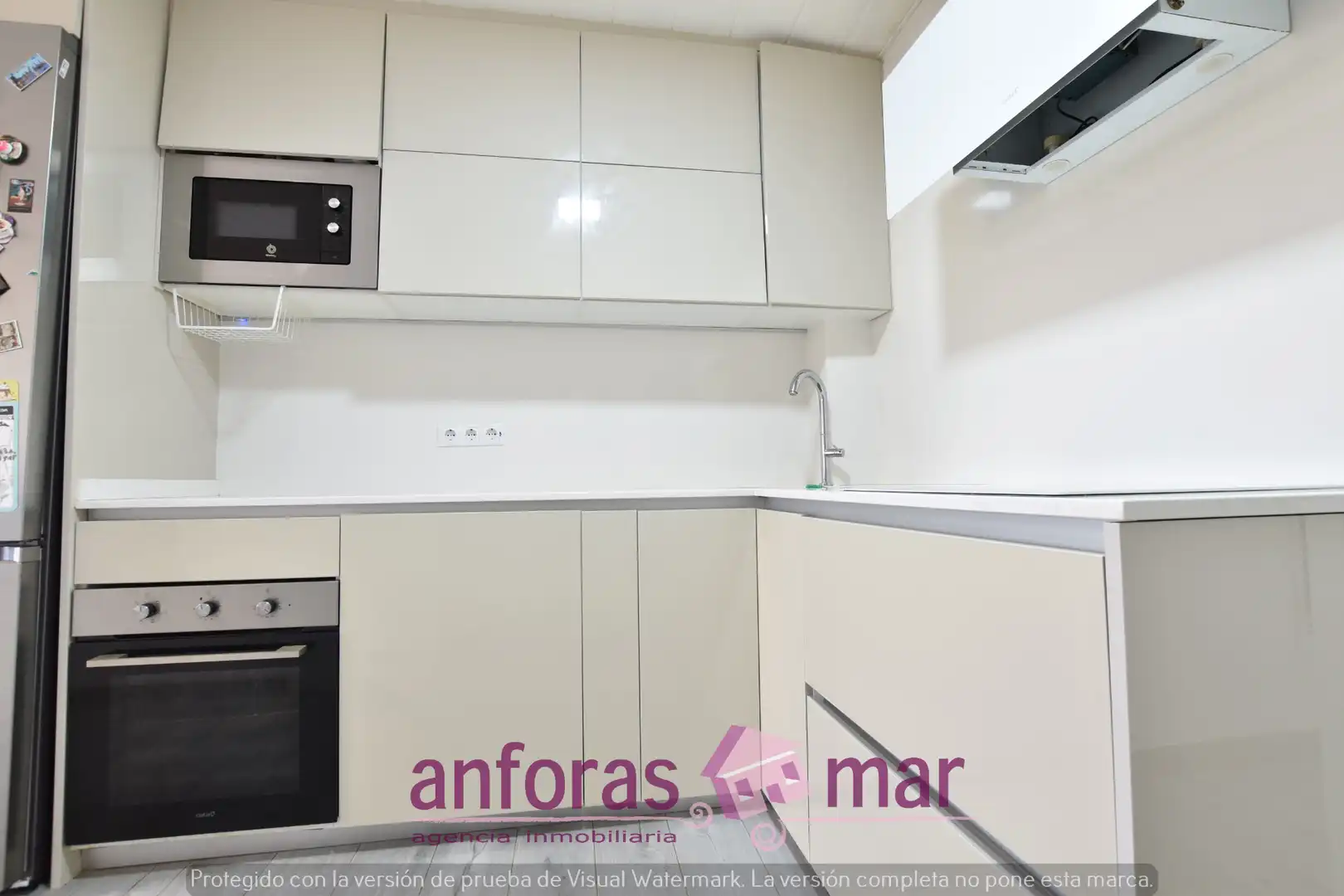 Cuina de Pis en venda en La Pobla de Montornès   amb Calefacció, Terrassa i Balcó