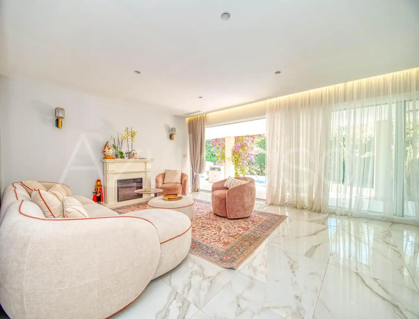 Sala d'estar de Casa o xalet en venda en Sant Joan d'Alacant amb Aire condicionat, Calefacció i Jardí privat