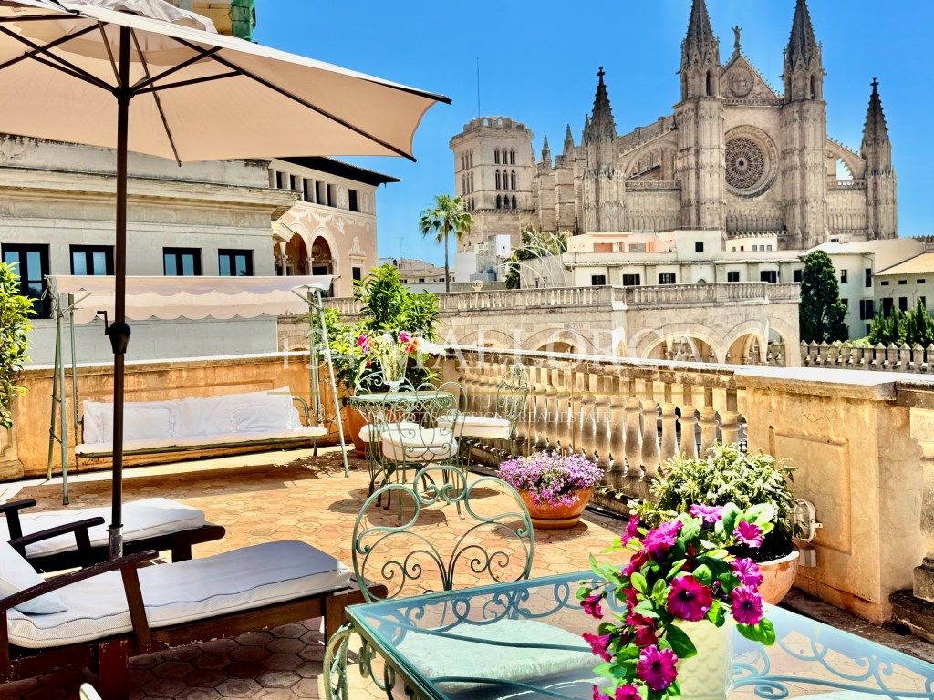 Terrassa de Àtic de lloguer en  Palma de Mallorca amb Aire condicionat, Terrassa i Moblat