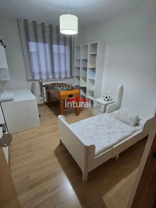 Habitación de Piso en venta en Albacete con Calefacción, Trastero y Amueblado
