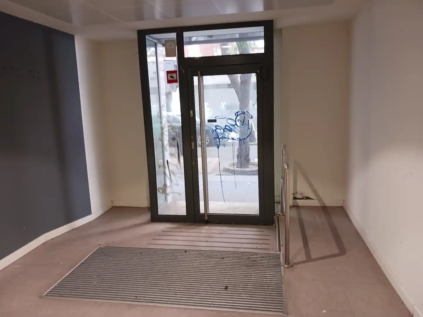Business premises to rent in Calle de Calatrava, imagen 9