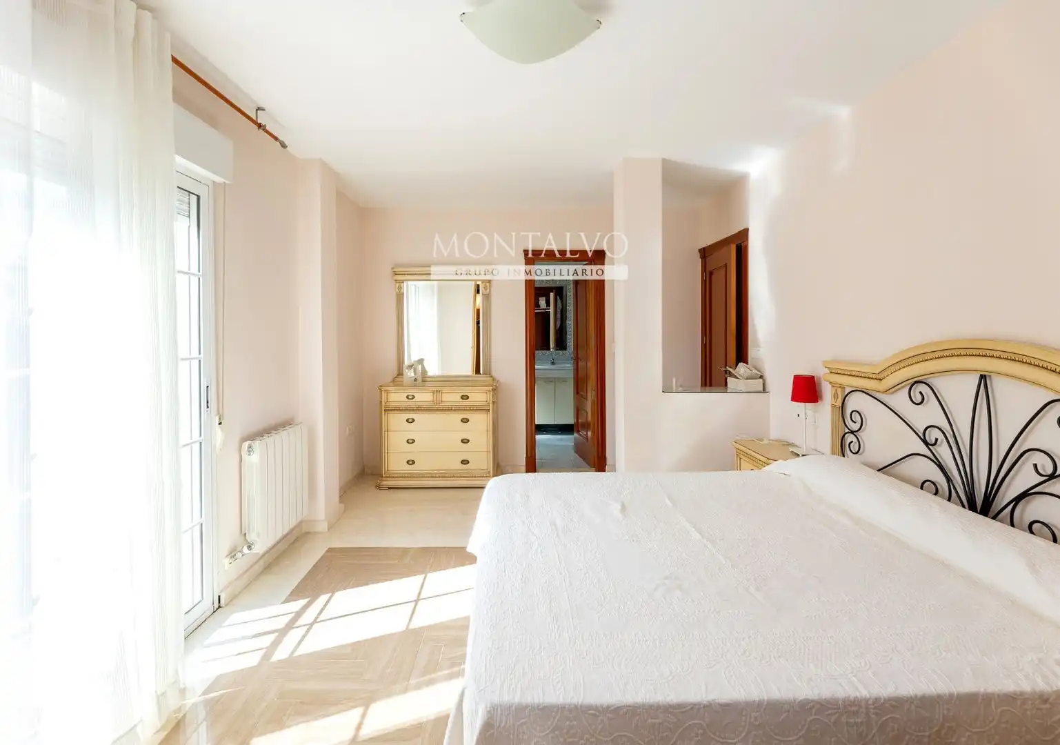 Habitación de Casa o chalet en venta en Gójar con Calefacción y Piscina