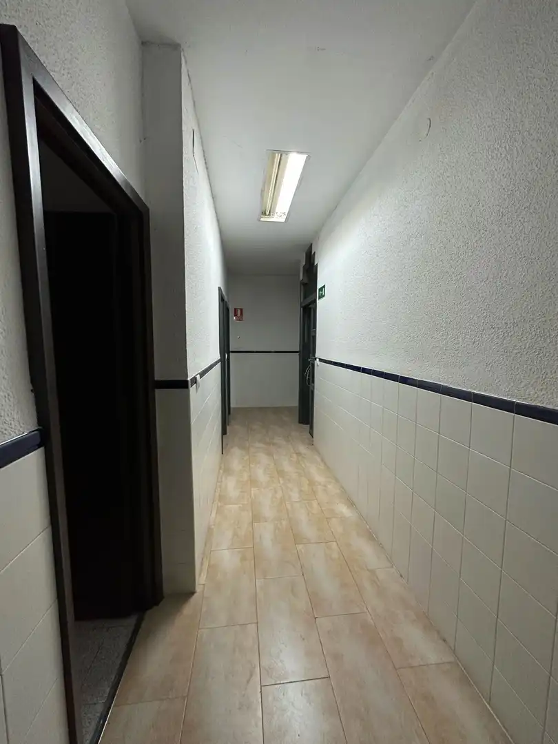 Local comercial en venda a Úbeda, imagen 6