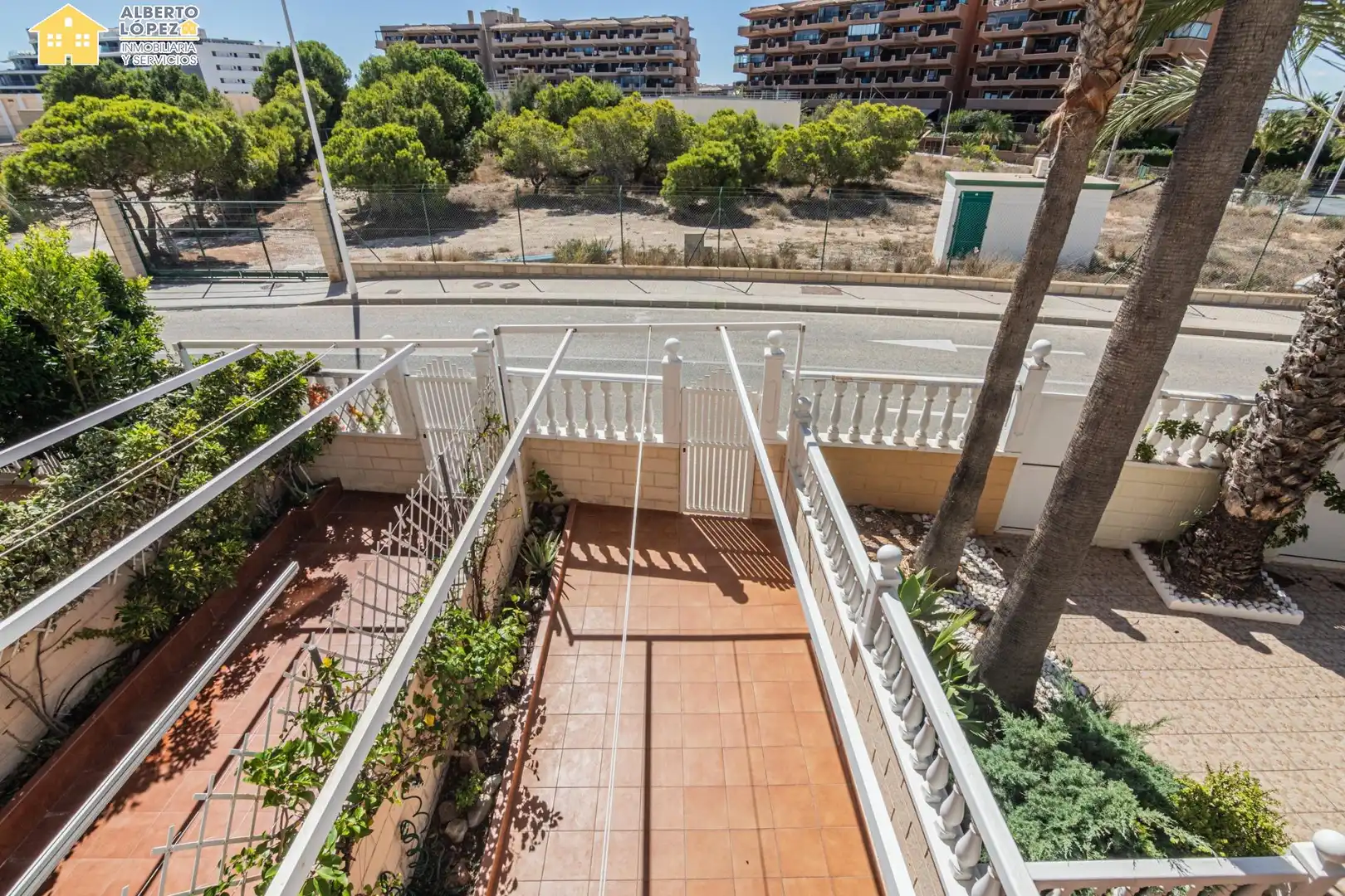Bungalow with terrace for sale in Los Arenales del Sol, imagen 39