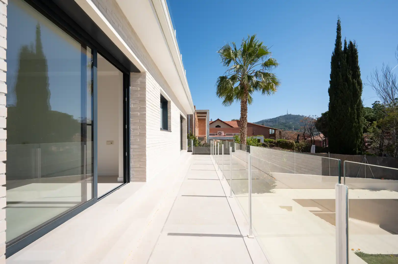 Terrassa de Casa o xalet en venda en Sant Just Desvern amb Aire condicionat, Calefacció i Jardí privat