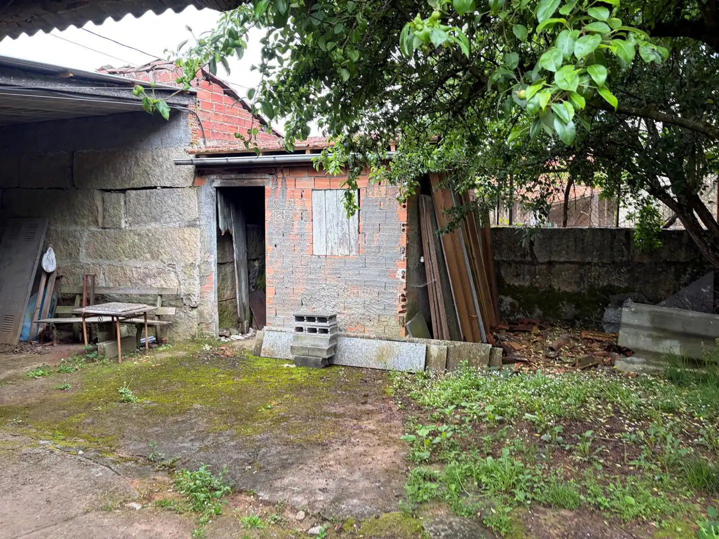 Vista exterior de Casa adosada en venta en Cartelle con Jardín privado, Amueblado y Balcón