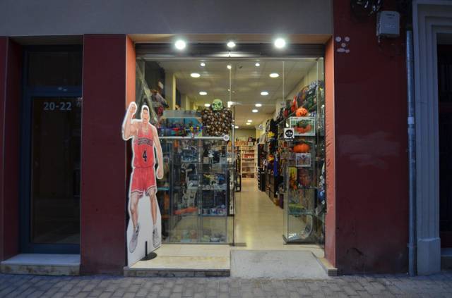 Local comercial en Alquiler en Centre Vila