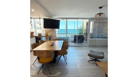 Foto 3 de Piso en venta en Puerto Deportivo, Fuengirola