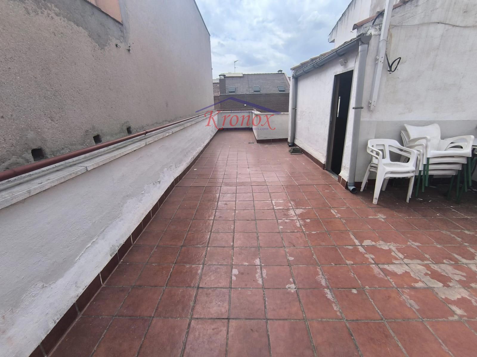 Terrassa de Pis en venda en  Madrid Capital amb Calefacció, Moblat i Forn