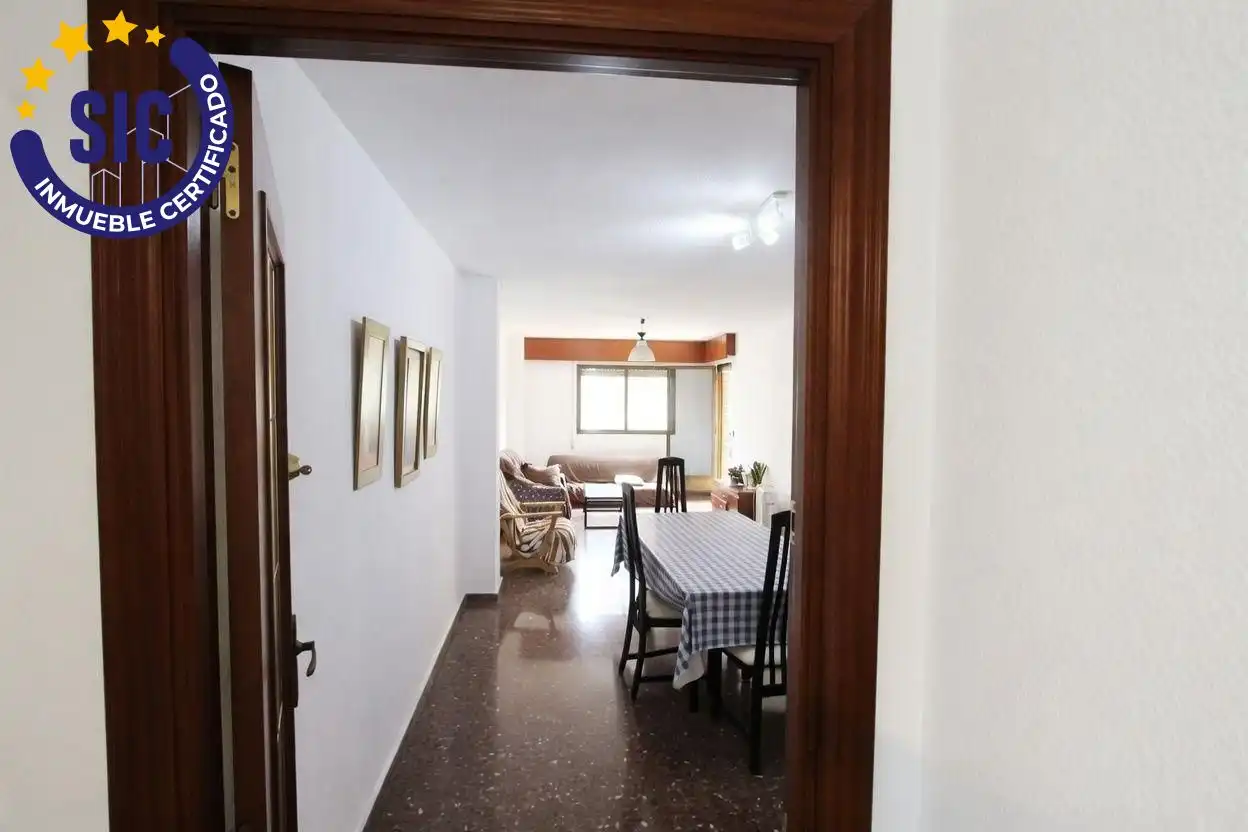 Piso en venta en Paterna con Terraza y Balcón