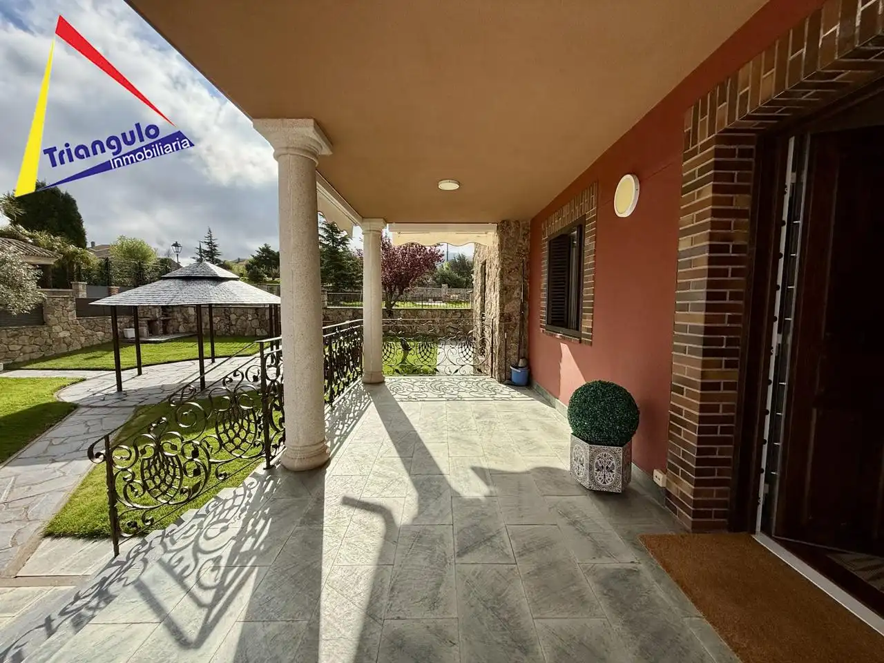 Terraza de Casa o chalet en venta en Otero de Herreros con Calefacción y Jardín privado
