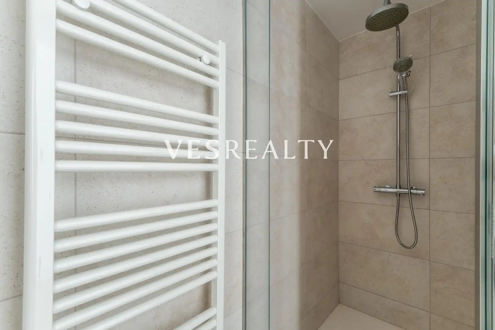 Apartament de lloguer a Calle Isabela Católica, Benalúa