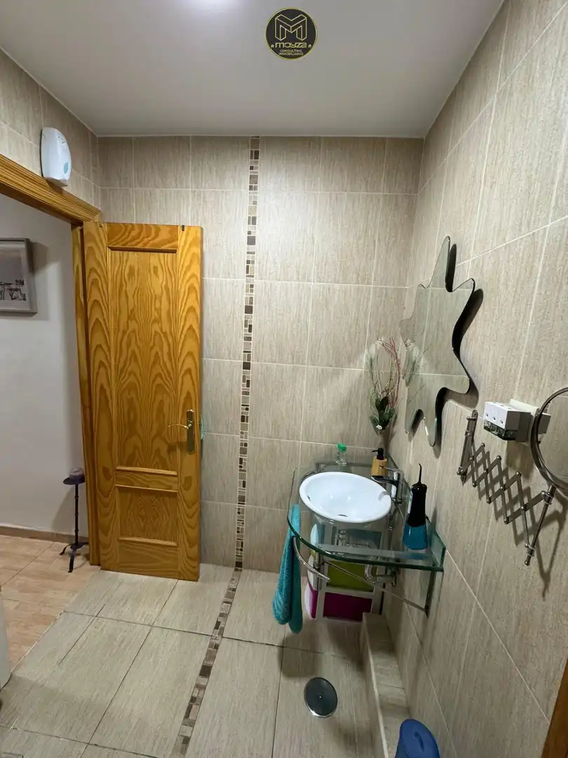 Baño de Piso en venta en Linares con Amueblado