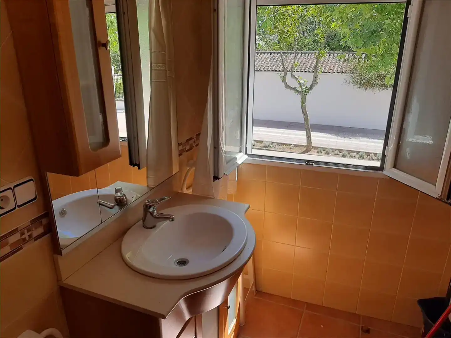 Baño de Estudio en venta en La Carolina con Aire acondicionado