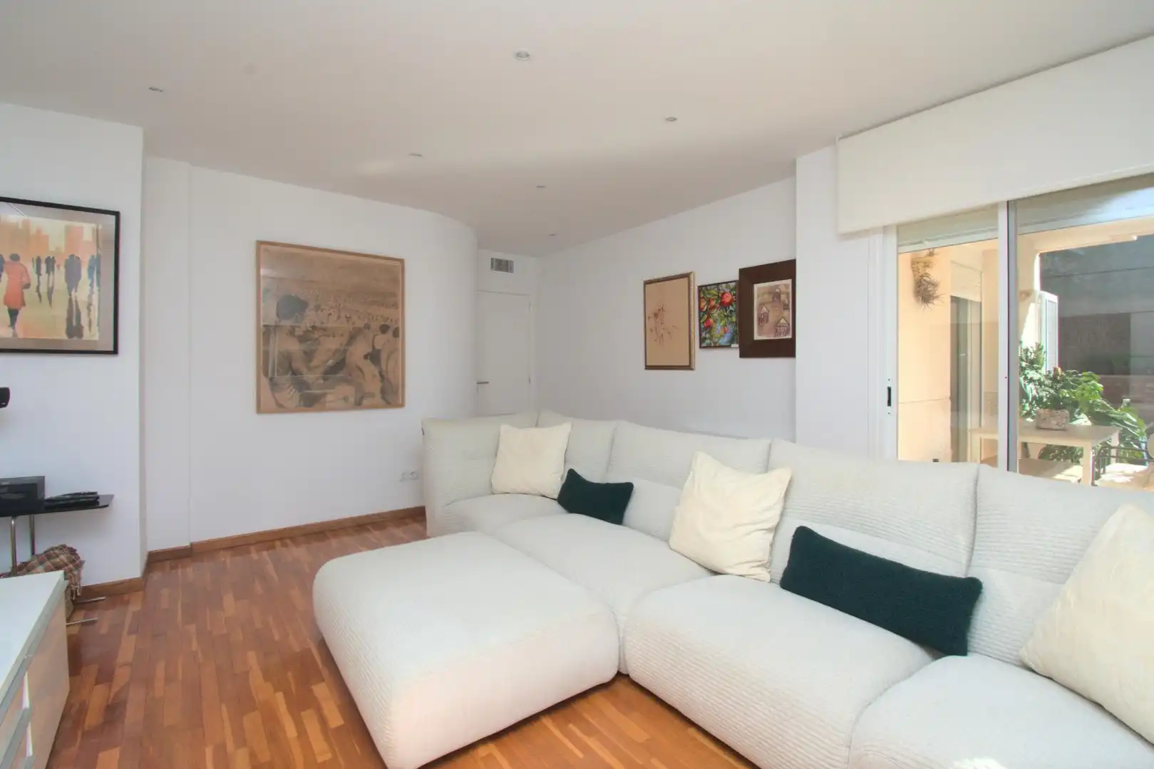 Sala de estar de Planta baja en venta en  Palma de Mallorca con Aire acondicionado, Calefacción y Jardín privado