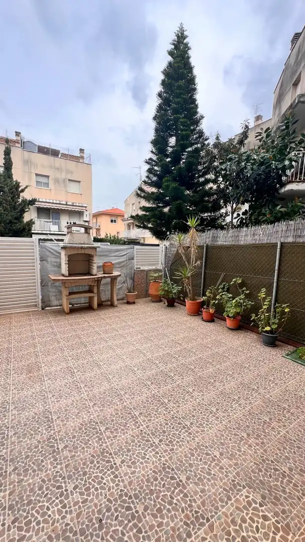 Terraza de Casa adosada en venta en Cambrils con Aire acondicionado, Calefacción y Jardín privado