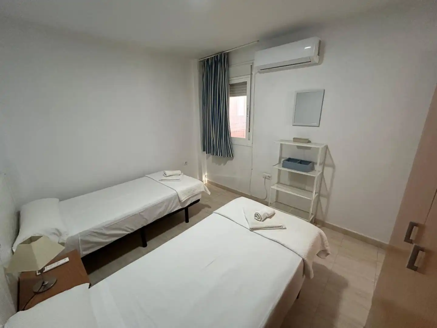 Dormitori de Apartament en venda en Barbate amb Aire condicionat i Terrassa