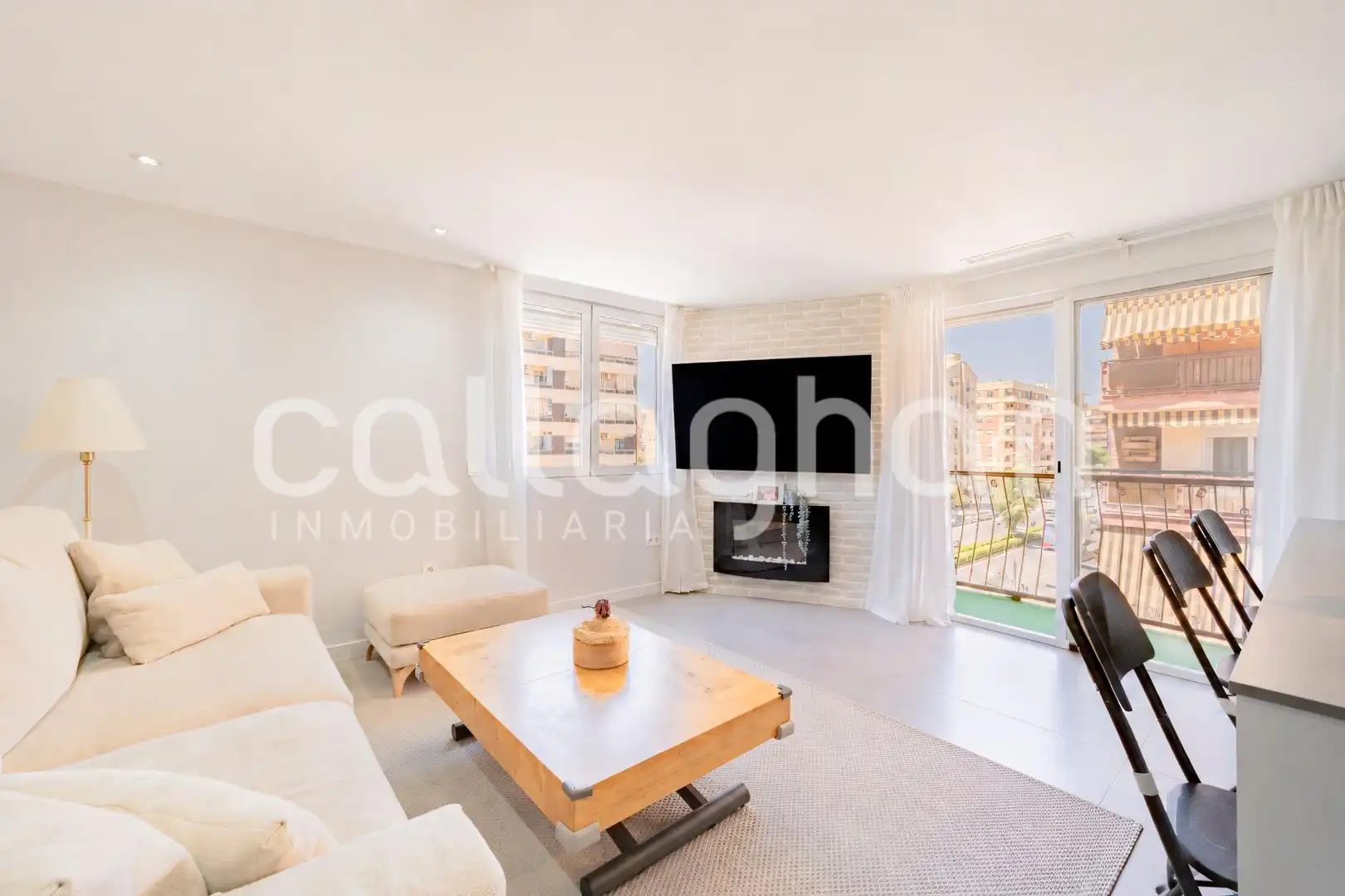 Sala de estar de Piso en venta en Valencia con Aire acondicionado, Calefacción y Amueblado
