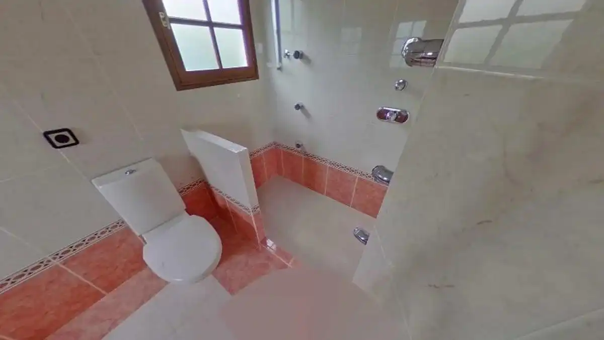 Baño de Casa o chalet en venta en El Vendrell con Jardín privado, Terraza y Piscina