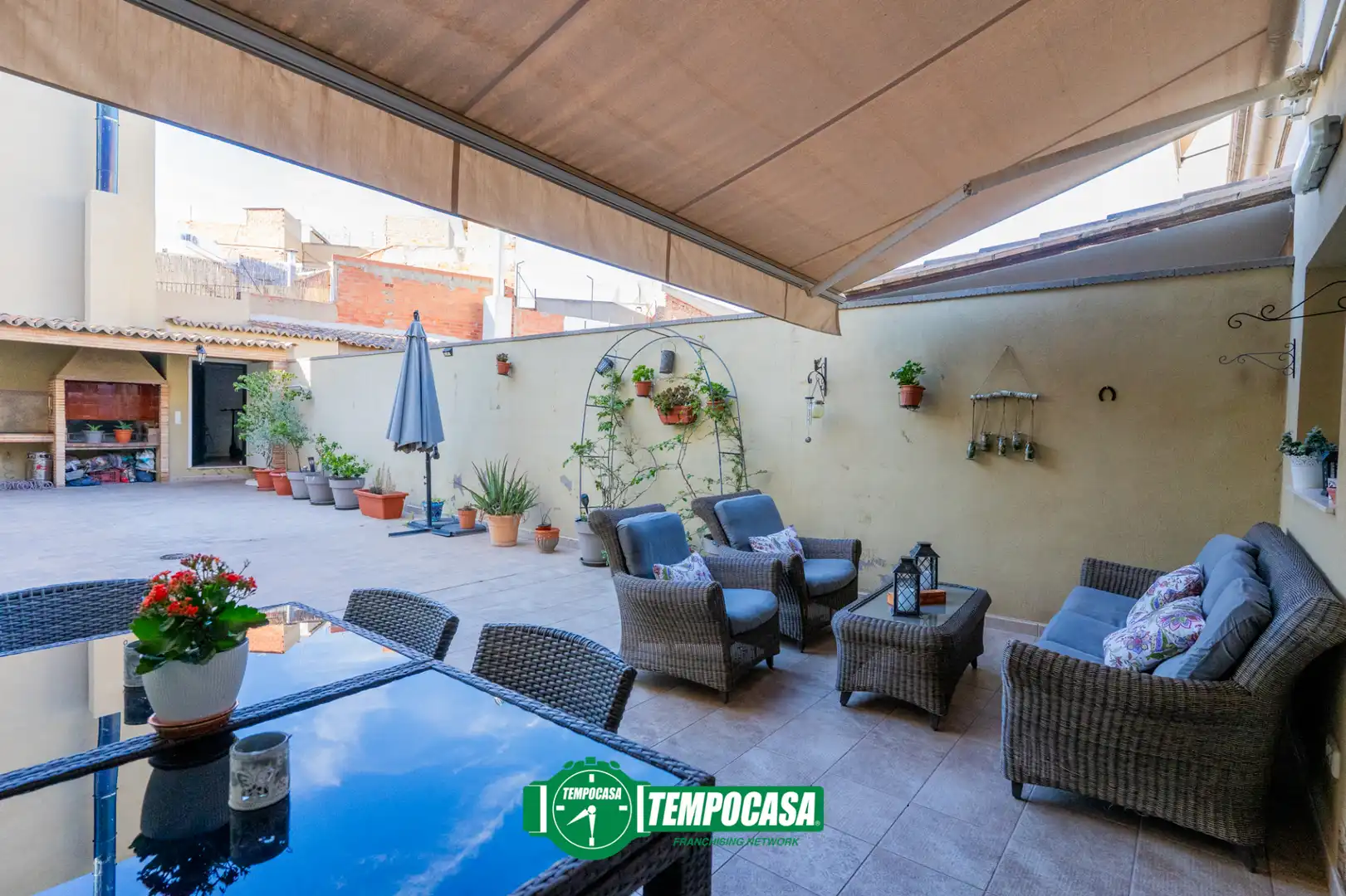 Casa a schiera con terrazza in vendita a Carrer d'Alacant