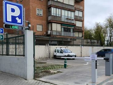 Individuel à louer à Calle de Isidro Fernández 2