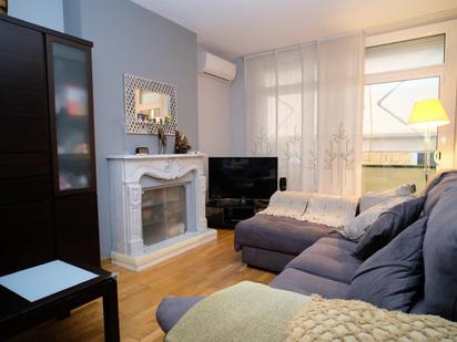 Living room of Flat for sale in  Barcelona Capital  with Air Conditioner, Heating and Balcony