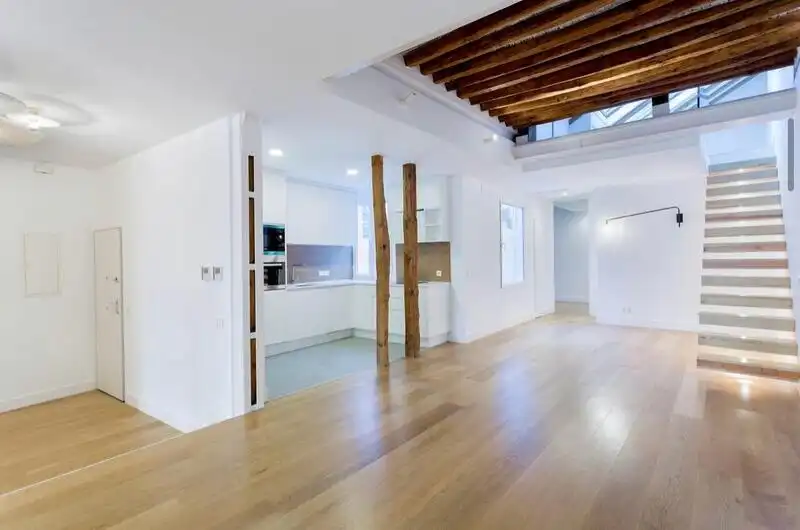 Duplexes for sale in Madrid  with Air Conditioner and Heating