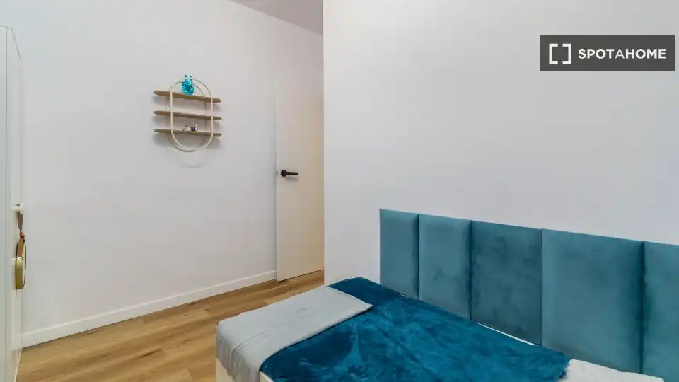 Dormitori de Pis de lloguer en Barcelona amb Aire condicionat, Calefacció i Moblat