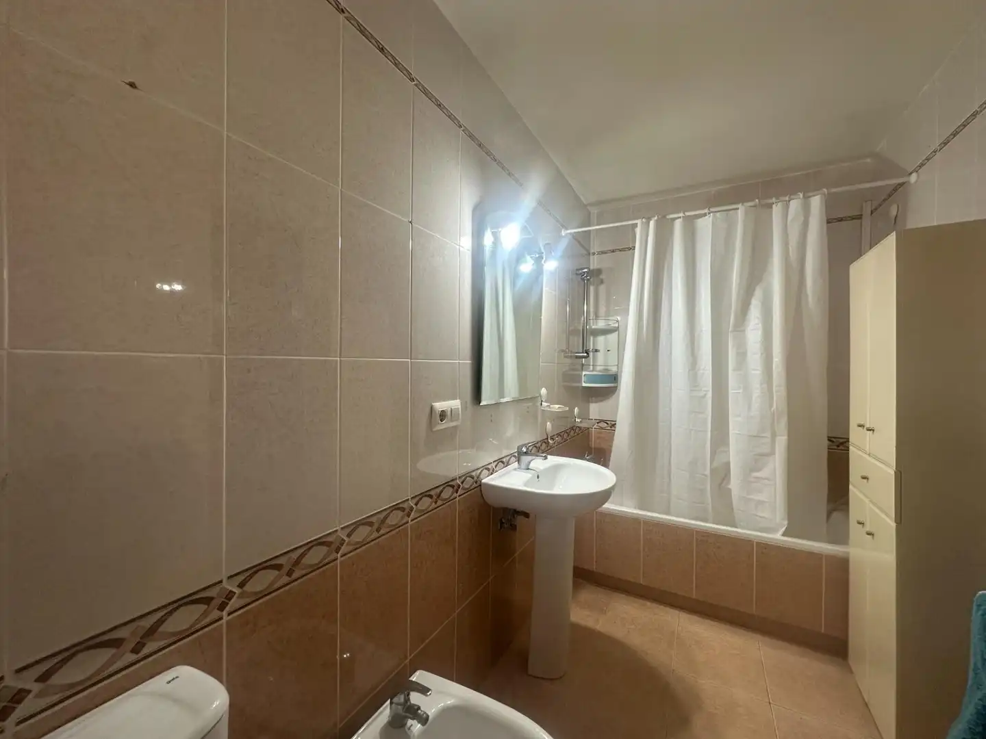 Badezimmer von Wohnung zum Verkauf in Cartagena mit Klimaanlage, Privatgarten und Möbliert
