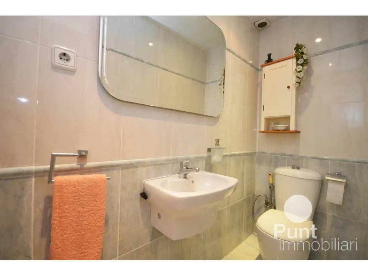 Bathroom of Detached homes for sale in Premià de Dalt  with Air Conditioner, Heating and Private garden
