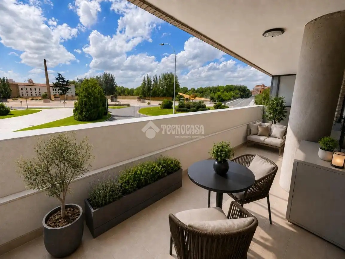 Terraza de Piso en venta en León Capital  con Calefacción, Terraza y Trastero