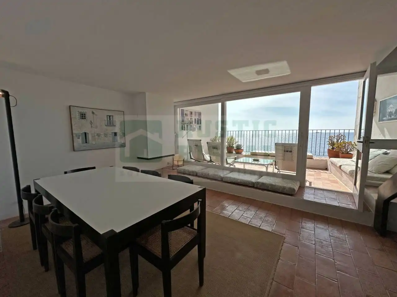 Sala d'estar de Casa adosada en venda en Palafrugell amb Calefacció, Terrassa i Moblat