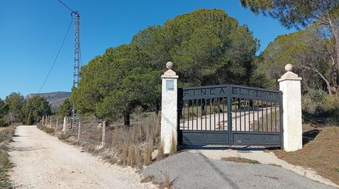 Foto 3 de Finca rústica en venta en Onil, Alicante