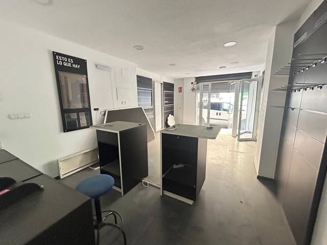 Local comercial en Alquiler en Crevillent