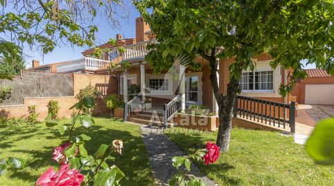 Foto 2 de Casa adosada en venda a Peñas Albas - Zulema, Villalbilla