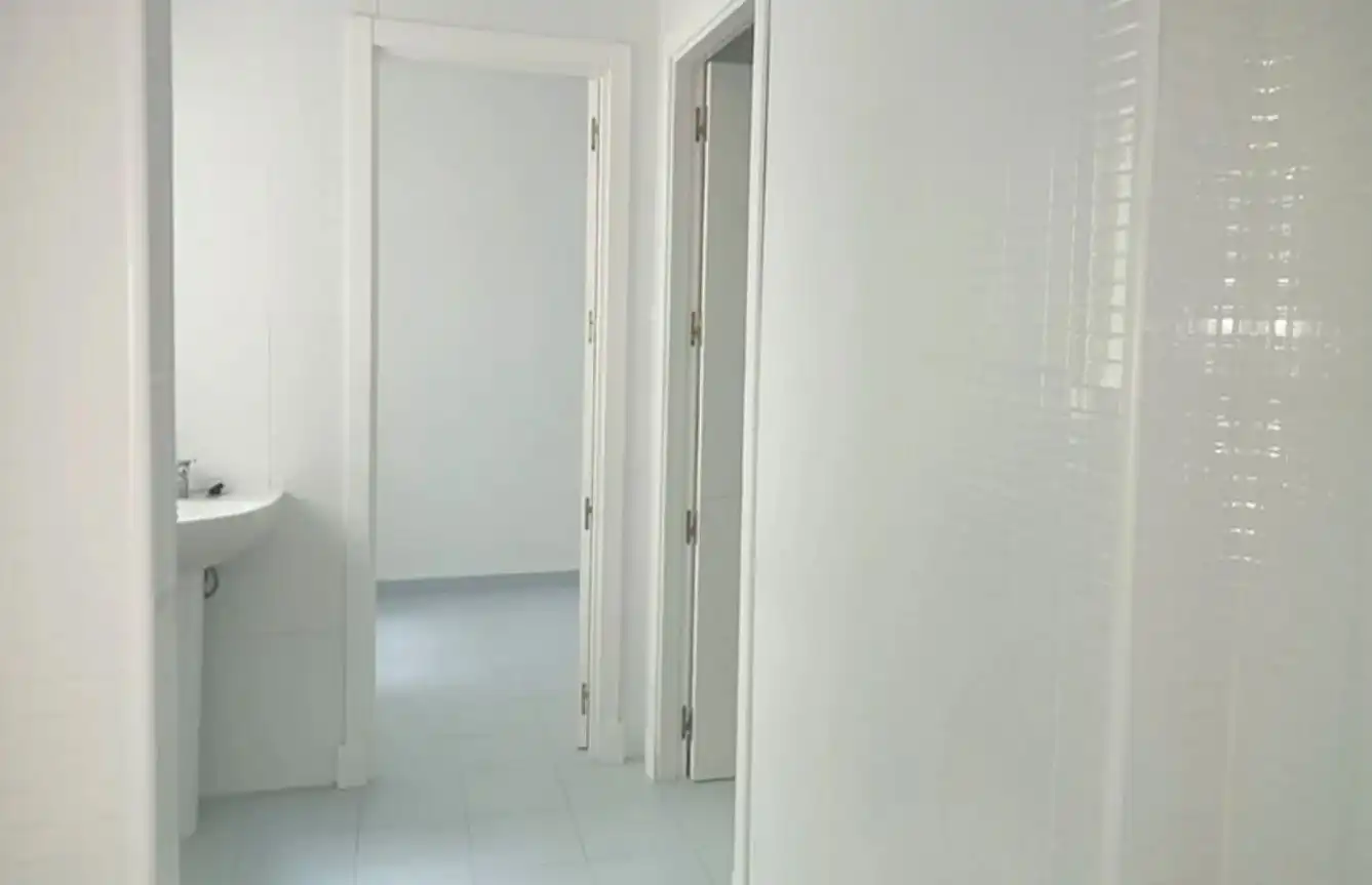 Büro zum Verkauf in San Fernando mit Klimaanlage und Heizung