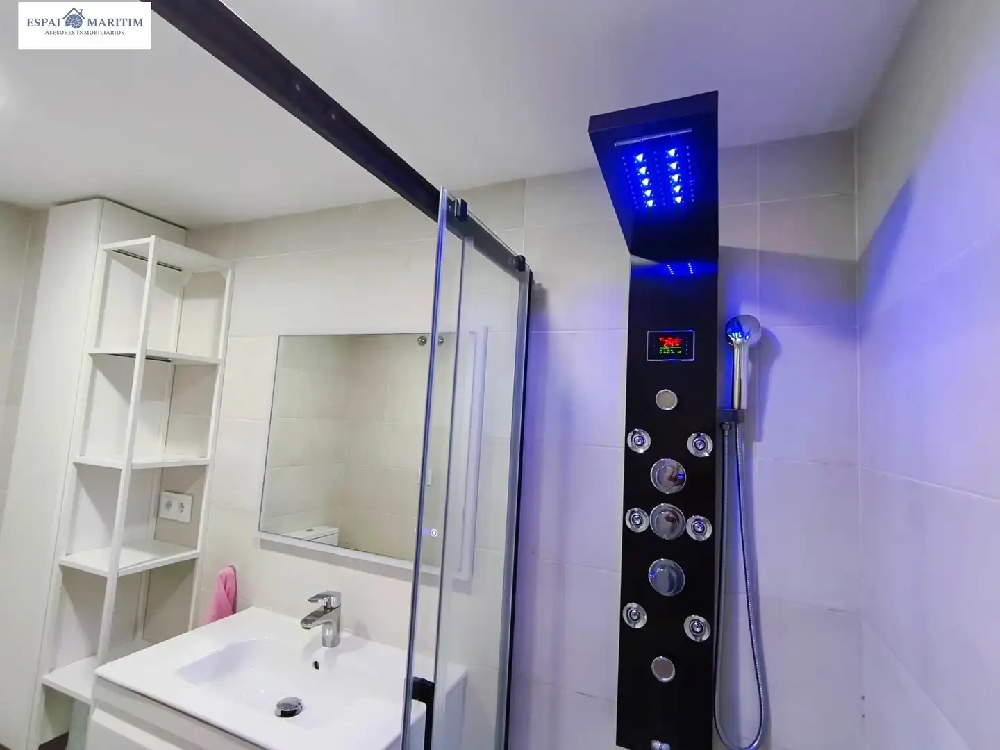 Baño de Piso en venta en Vilamarxant con Aire acondicionado, Calefacción y Parquet