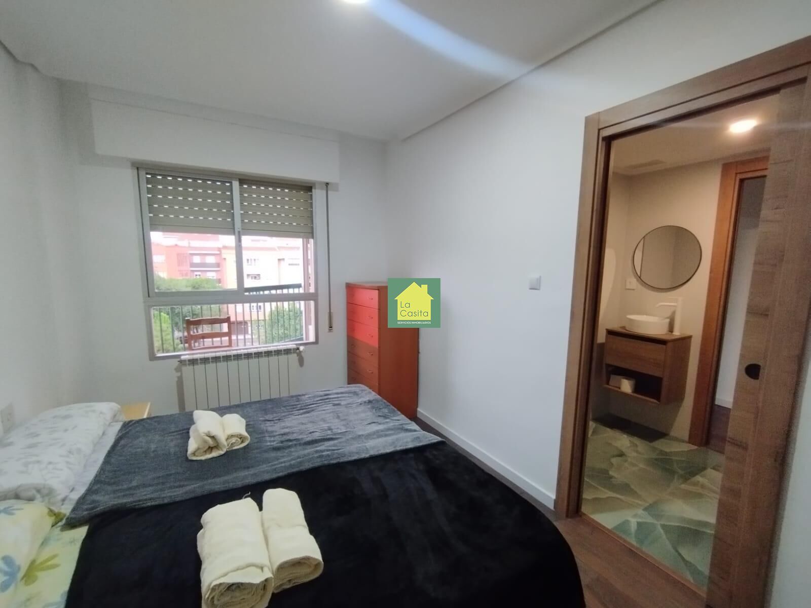 Habitación de Piso para compartir en  Albacete Capital con Calefacción, Amueblado y Balcón