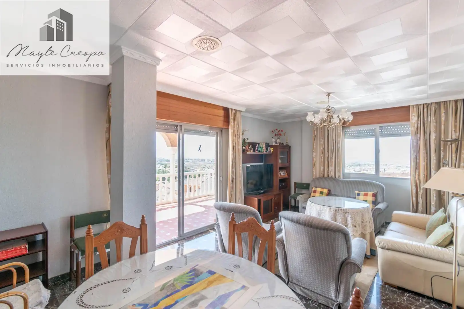 Comedor de Casa adosada en venta en Jun con Terraza, Amueblado y Alarma