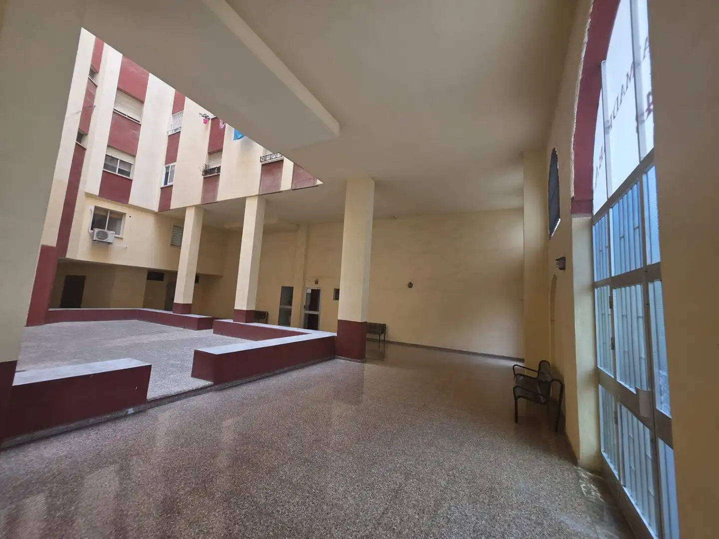 Piso con ascensor en venta en Pla - Carolinas