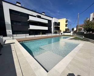Swimming pool of Flat for sale in Cubelles  with Air Conditioner, Heating and Parquet flooring