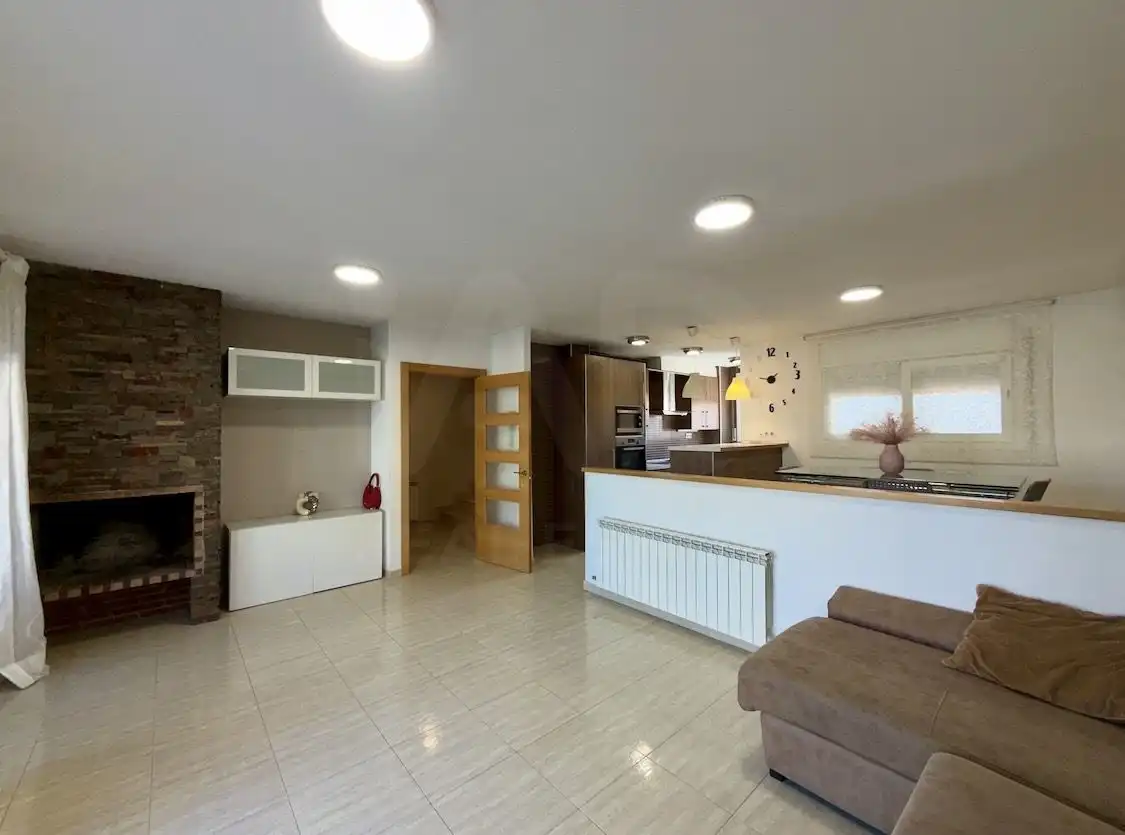 Casa aparellada en venda a Balaguer, imagen 7