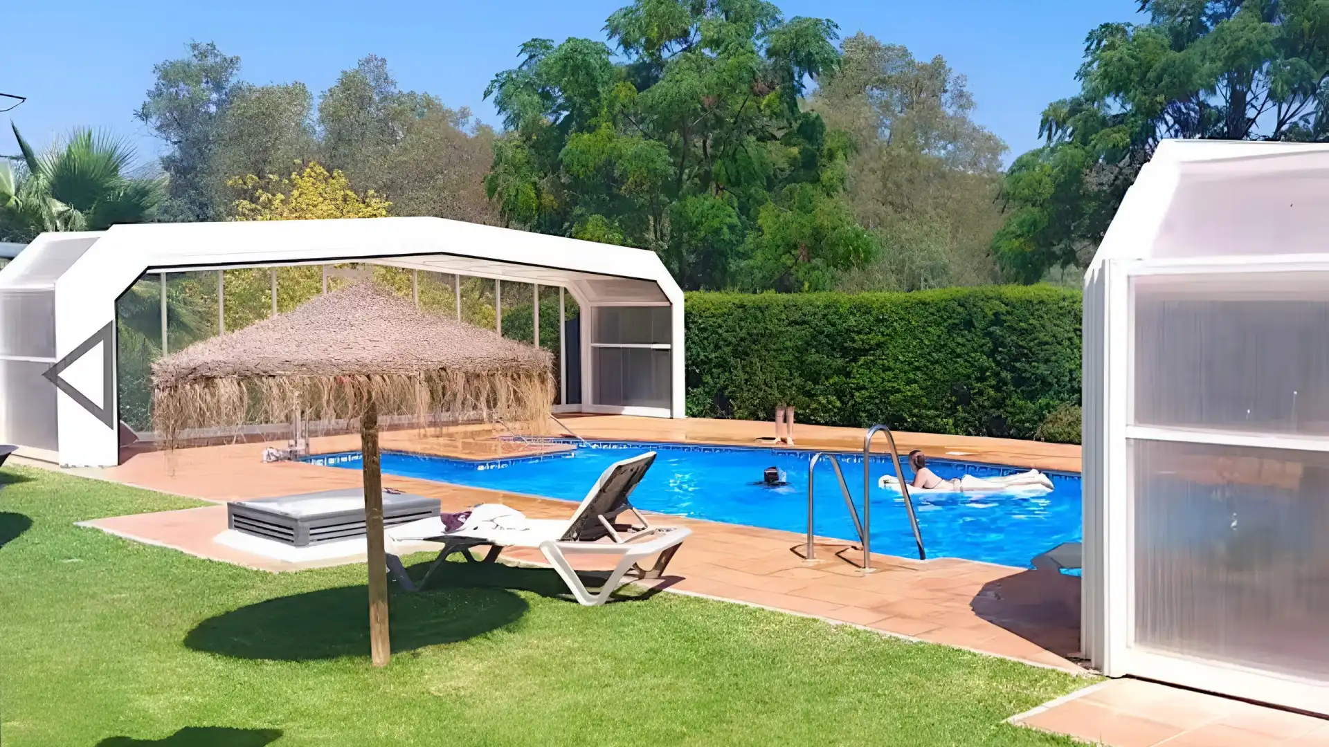 Piscina de Apartamento de alquiler en Marbella con Aire acondicionado, Terraza y Piscina