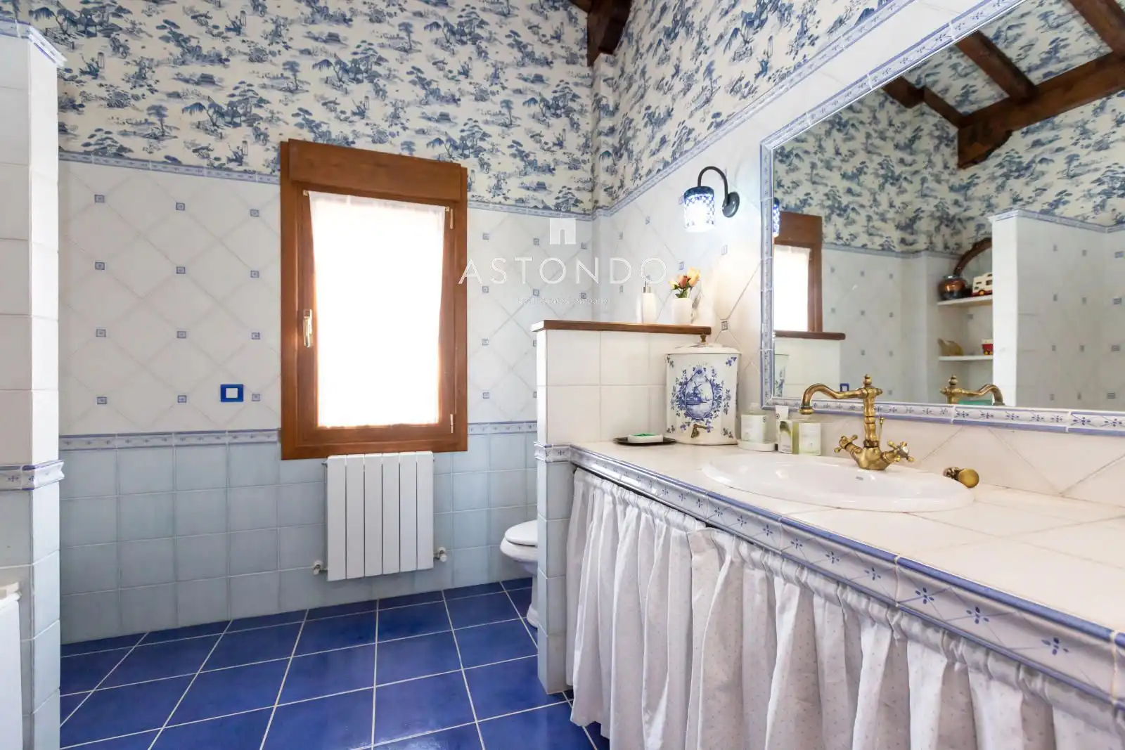 Baño de Casa o chalet en venta en Bareyo con Calefacción, Jardín privado y Terraza
